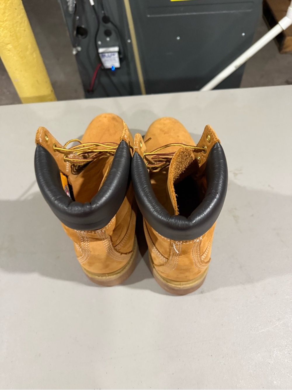 Timberland Wheat Nubuck Work Boots with Black Collar Size 10 Mens